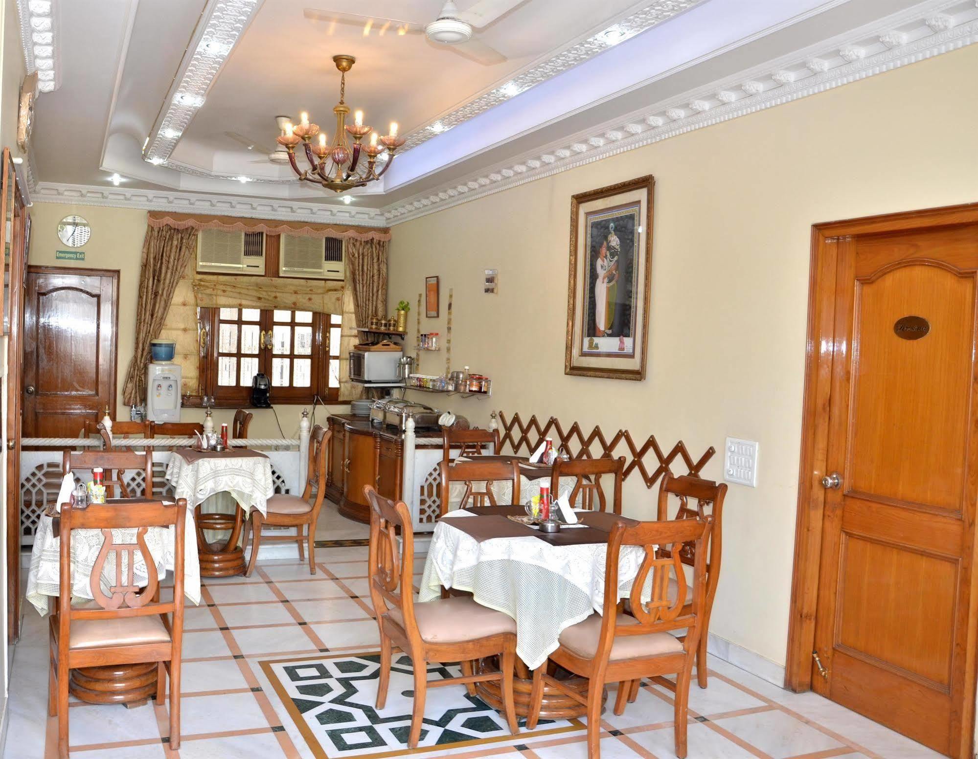 Bajaj Indian Home Stay Neu-Delhi Exterior foto